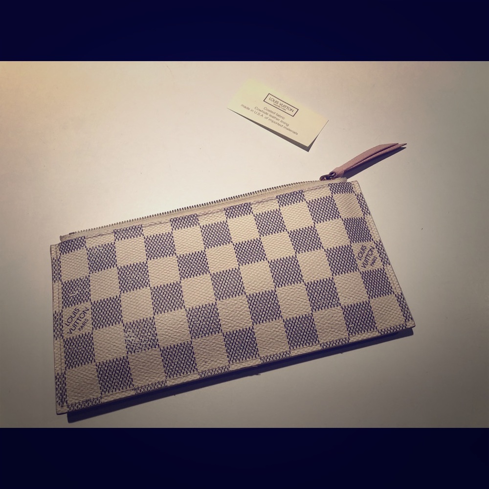 Wallet/Accessory Carrier